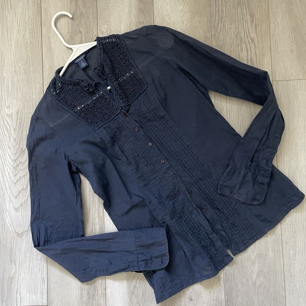 Vintage Peasant Top american eagle lace pintuck button up womens Blue (size 2)